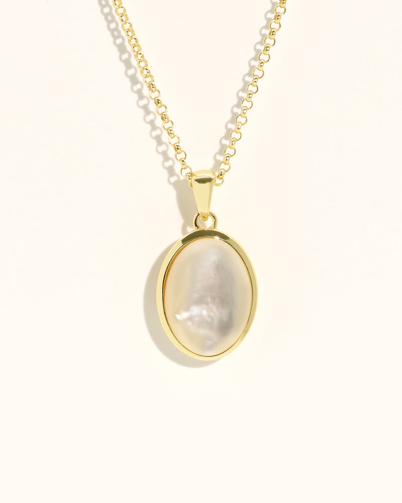 Oval Stone Necklace - Mother of Pearl